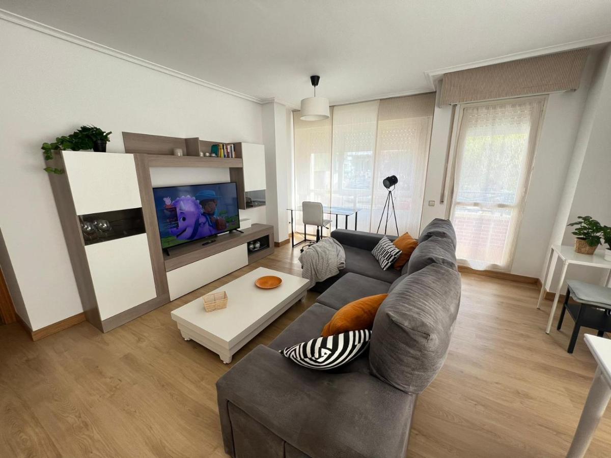 Pool And Confort 3 Habitaciones Y Garaje By Apartamentos Logroño Eksteriør billede