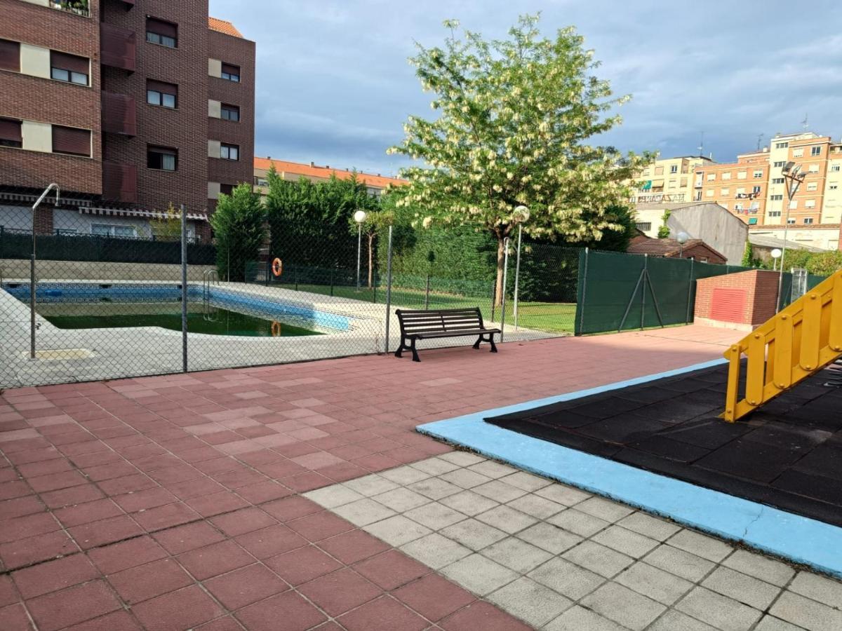 Pool And Confort 3 Habitaciones Y Garaje By Apartamentos Logroño Eksteriør billede