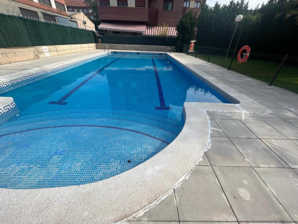 Pool And Confort 3 Habitaciones Y Garaje By Apartamentos Logroño Eksteriør billede